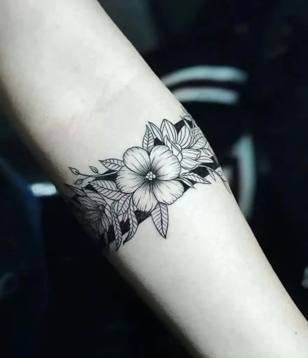 Những hình xăm vòng tay hoa đỉnh cao của nghệ thuật xăm nghệ