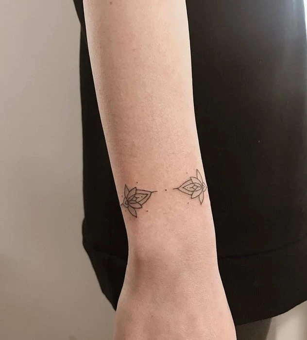 50+ Mẫu xăm vòng tay đẹp nhất