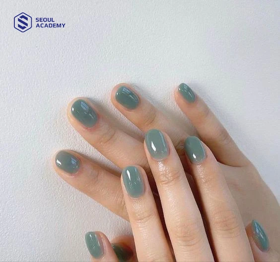 Móng tay màu xanh ngọc đẹp và ưu điểm vượt trội