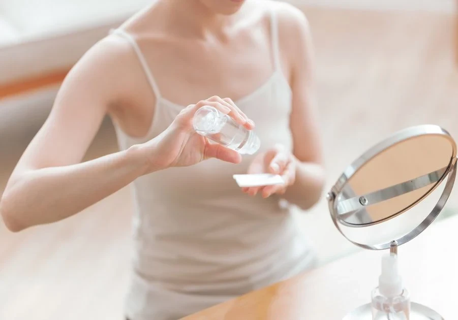 Tẩy trang đúng cách cho người không trang điểm