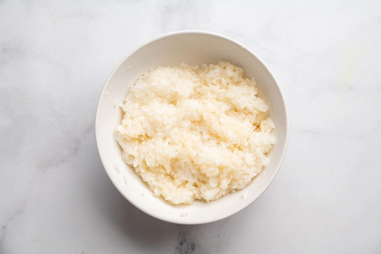 Cách làm cơm cuộn rong biển bằng tay đơn giản tại nhà - Bếp từ Lorca - an toàn tối đa