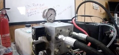 Van tay gạt thủy lực