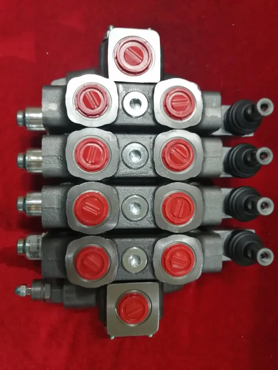 Van tay gạt thủy lực