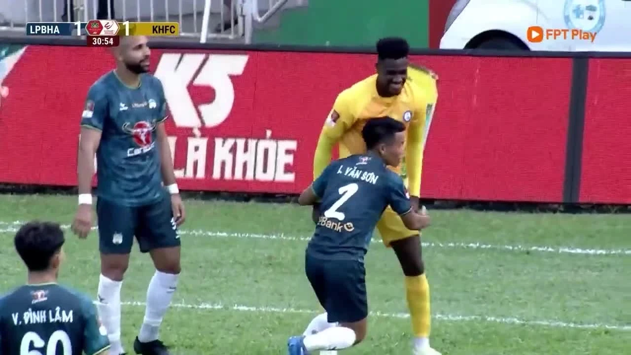 Khánh Hòa quyết đấu với Hoàng Anh Gia Lai để trụ hạng