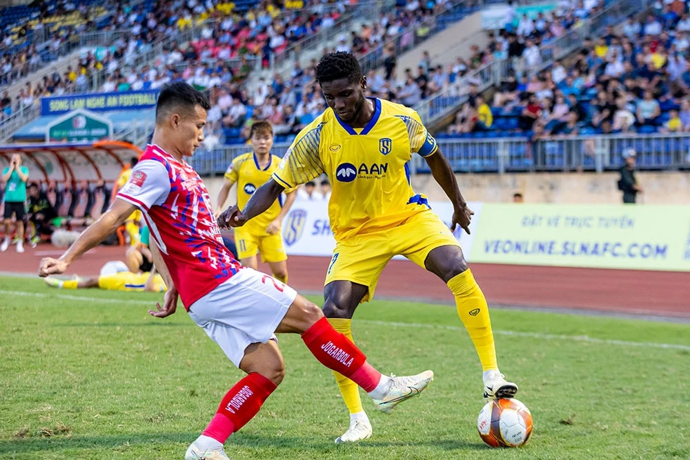 Khánh Hòa đối đầu Sông Lam Nghệ An: Cuộc chiến quyết liệt