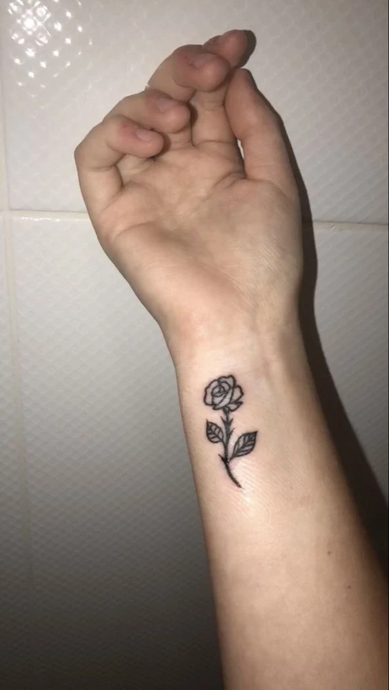 Top 300+ hình xăm hoa ý nghĩa được nhiều người xăm nhất - Genztattoo