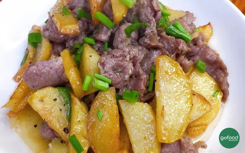 2 cách làm món khoai tây xào thịt bò cả nhà đều khen