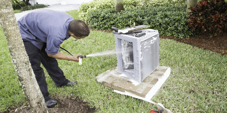 Hướng dẫn vệ sinh điều hòa đơn giản và tiết kiệm nhất tại nhà