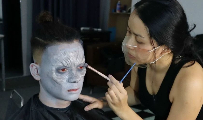 Ý tưởng hóa trang Halloween đơn giản, độc đáo 2024