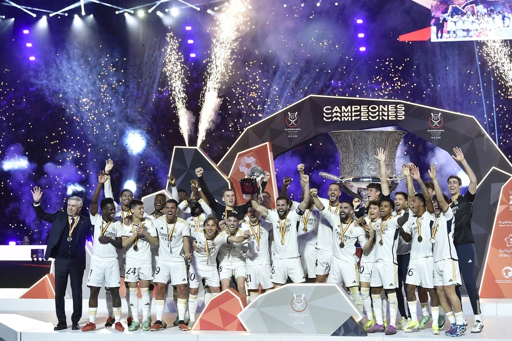 Thắng đậm Barcelona, Real Madrid đoạt Siêu Cúp Tây Ban Nha