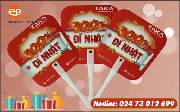 Quạt nhựa nan hoa quảng cáo