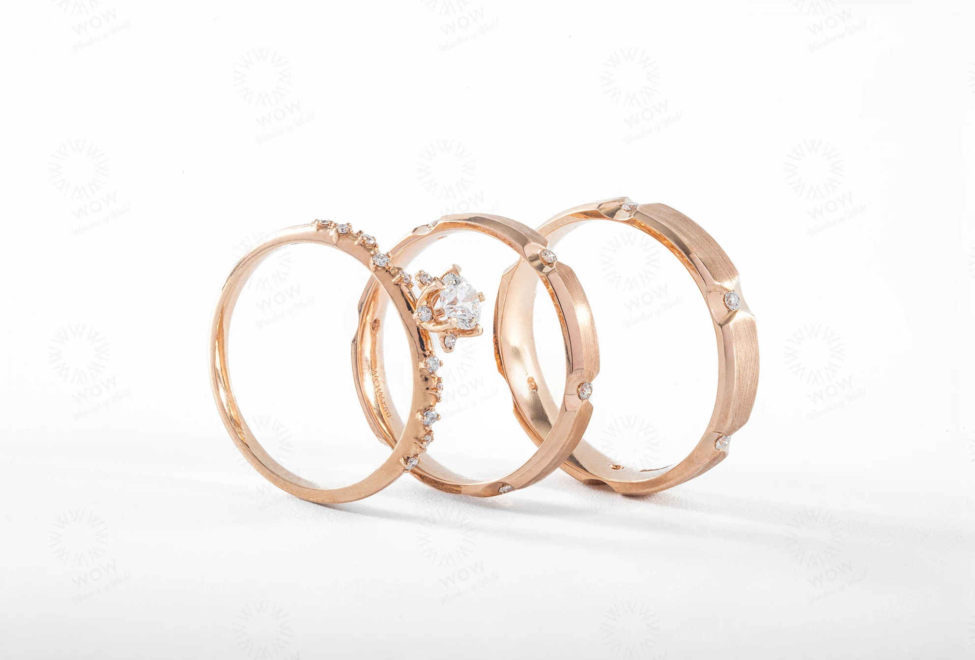 Phong Tục và Ý Nghĩa: Nữ Đeo Nhẫn Cưới Tay Trái Được Không?