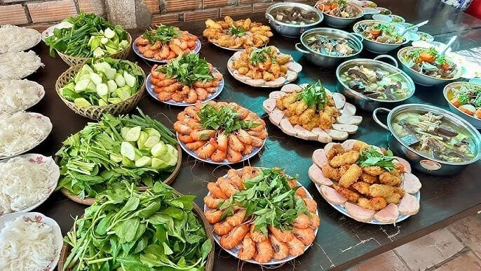 Đám giỗ bên cồn ở miền Tây có gì đặc biệt?