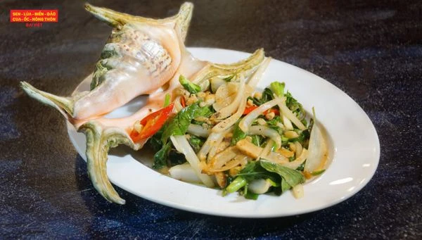 Quyến luyến vị ngon từ ốc bàn tay “cong” hiếm có ở Sài Gòn