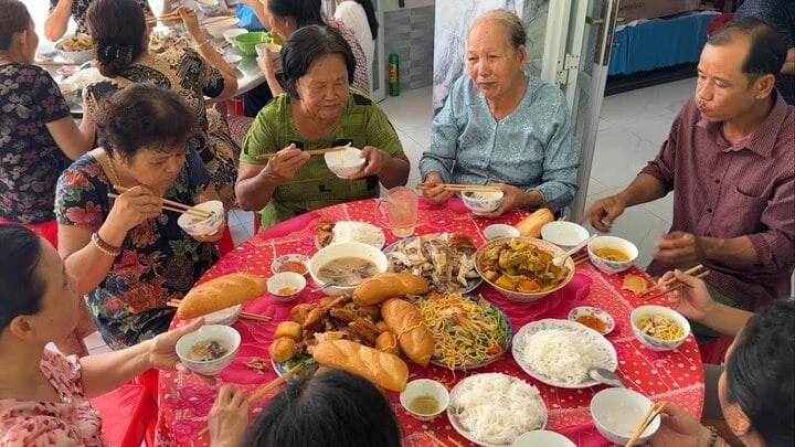 Đám giỗ miền Tây và sức hút văn hóa ẩm thực độc đáo