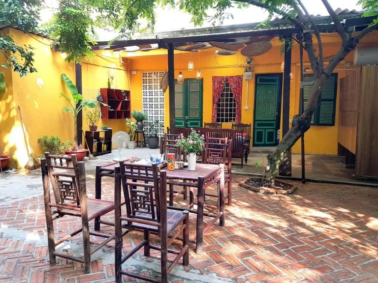 Homestay Hồ Tây Hà Nội | TOP 09 Địa Chỉ Giá Rẻ Và Có View Đẹp Nhất Năm 2023