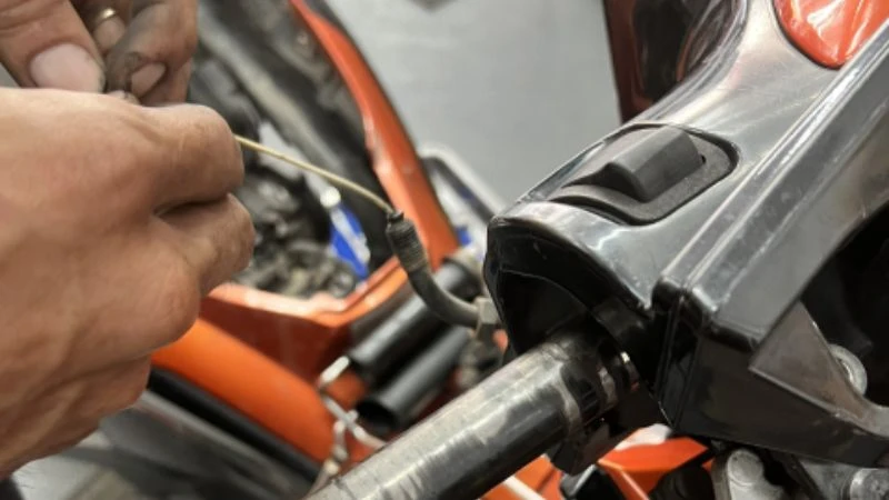 Xe Tay Ga Không Đề Được? Nguyên Nhân & Cách Giải Quyết Nhanh Gọn!