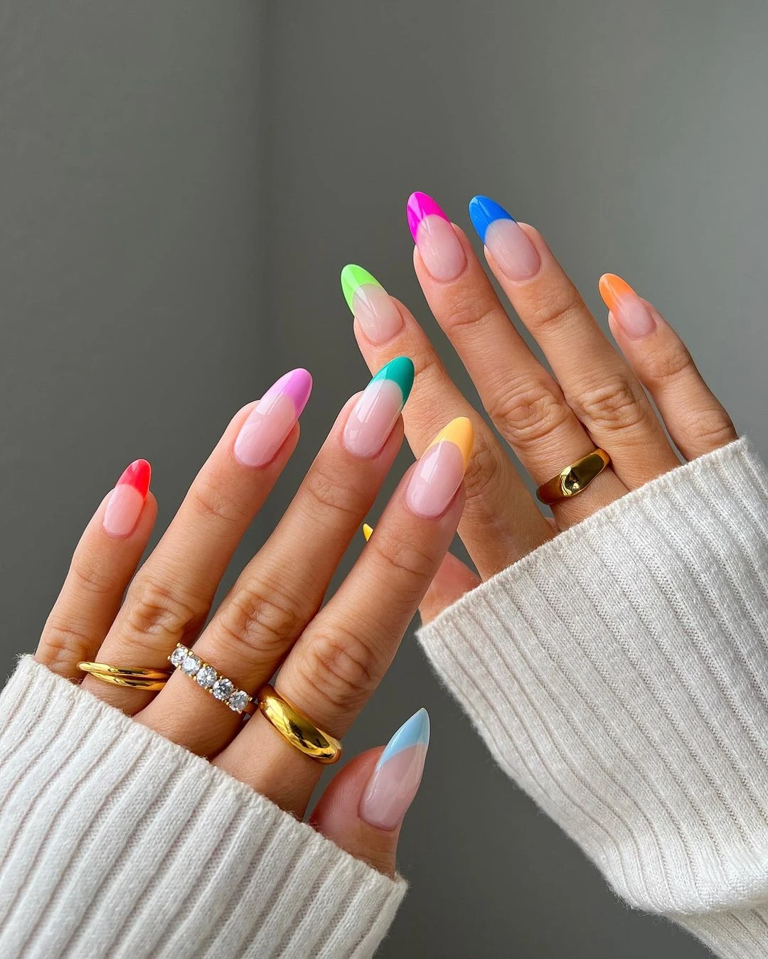 8 xu hướng móng tay rực rỡ cho ngày Hè