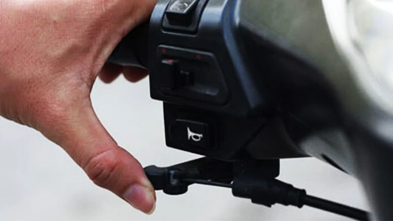 Xe Tay Ga Không Đề Được? Nguyên Nhân & Cách Giải Quyết Nhanh Gọn!