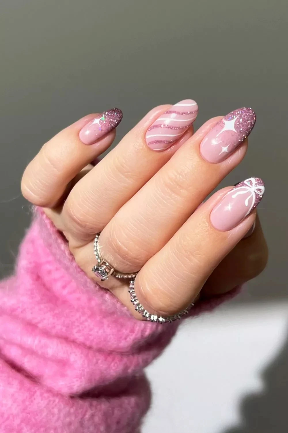 8 xu hướng móng tay rực rỡ cho ngày Hè