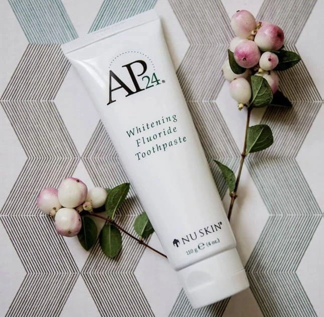 Kem đánh răng nào làm trắng răng?