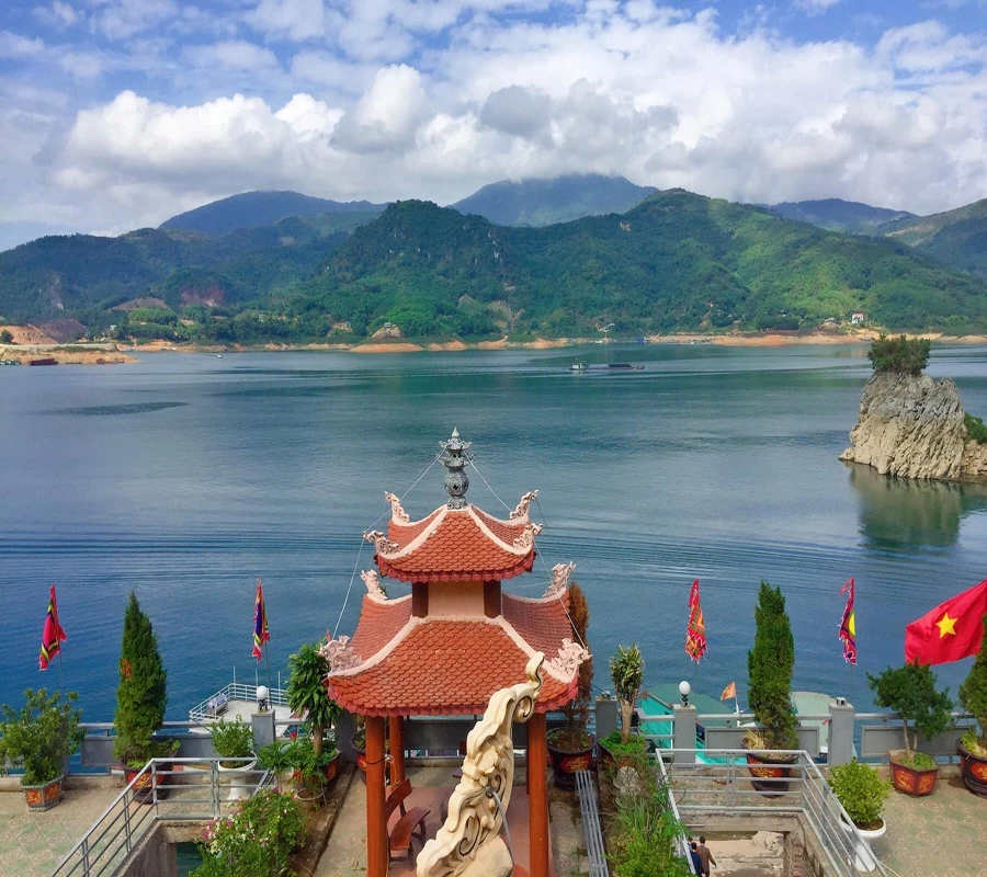 Khám Phá Thác Bờ Hòa Bình - Vẻ Đẹp Thiên Nhiên Hùng Vĩ