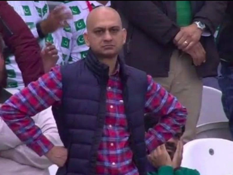 Khám Phá Meme Chống Tay: Nguồn Gốc và Tác Động