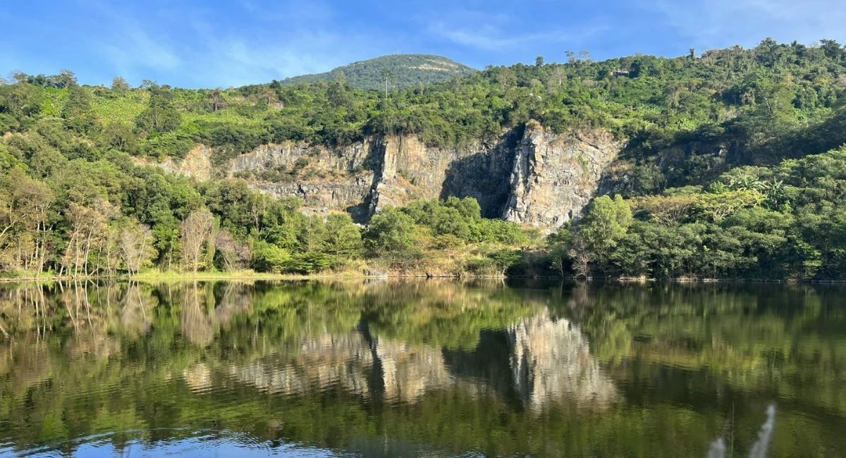 Khám Phá Hồ Núi Đá Tây Ninh Vùng Đất Thiên Nhiên
