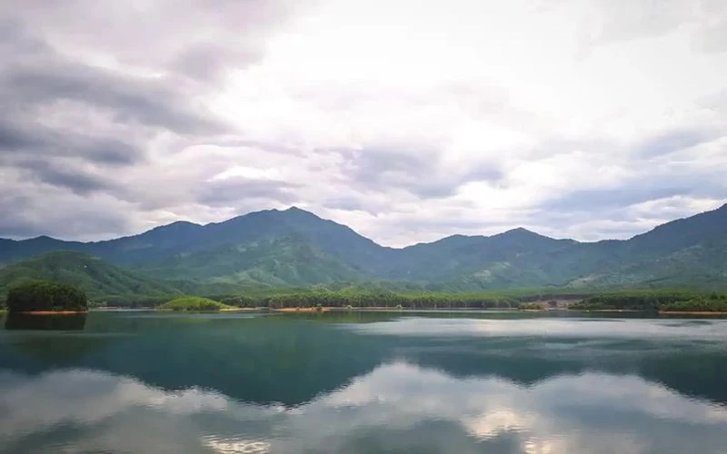 Khám Phá Hồ Hòa Trung Điểm Đến Hấp Dẫn Tại Đà Nẵng