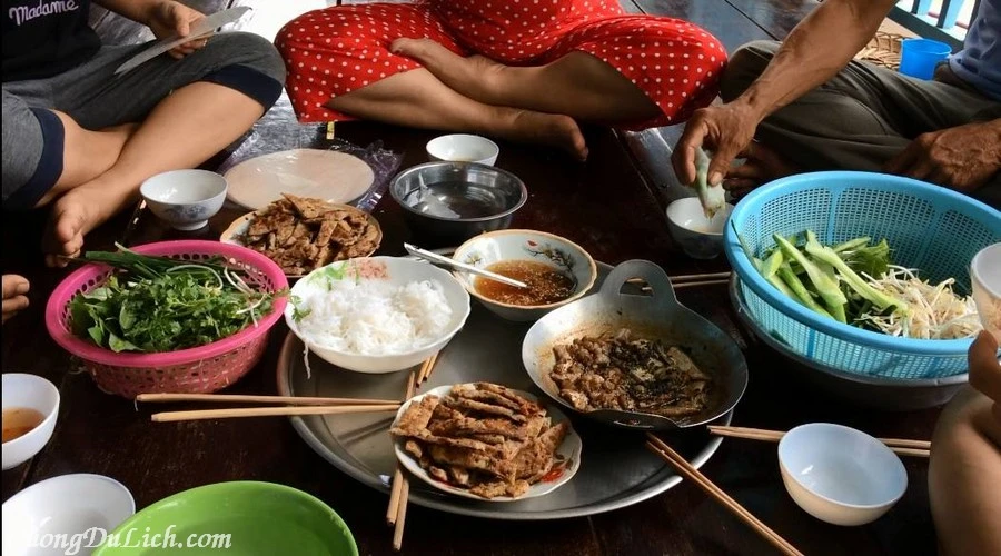 Mùa Nước Nổi Ở Miền Tây Là Gì ? Có Gì ? Mà Hấp Dẫn Đến Vậy