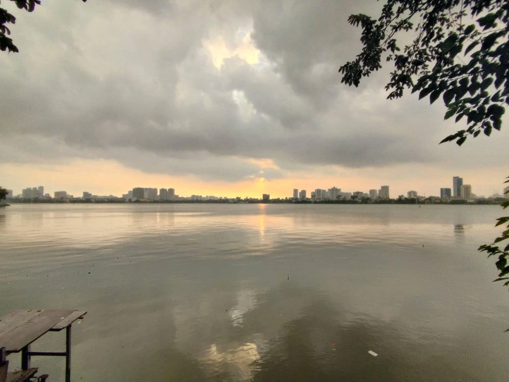 Khám Phá Quán Cafe Hồ Tây Ngắm Hoàng Hôn Tuyệt Đẹp