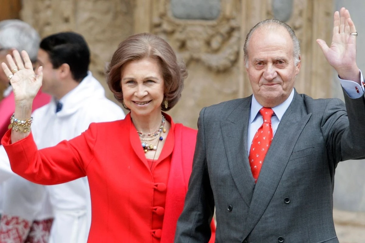 Hoàng gia Tây Ban Nha và áp lực truyền thông đối với Hoàng hậu Letizia