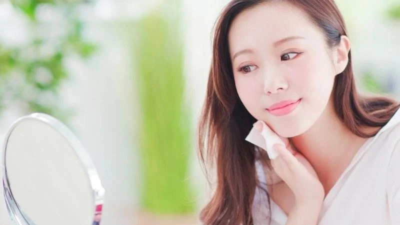 Tẩy trang mấy lần 1 ngày cho làn da khỏe mạnh