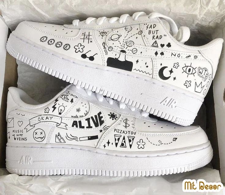 Shop Custom Giày Đẹp Và Uy Tín Tại TPHCM | Mít Decor