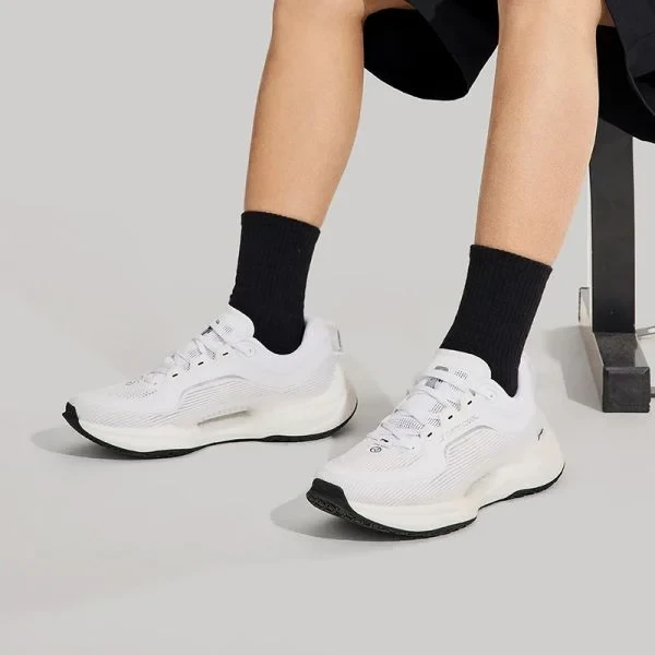 Giày Lining - Chất lượng và Đẳng cấp Thể thao