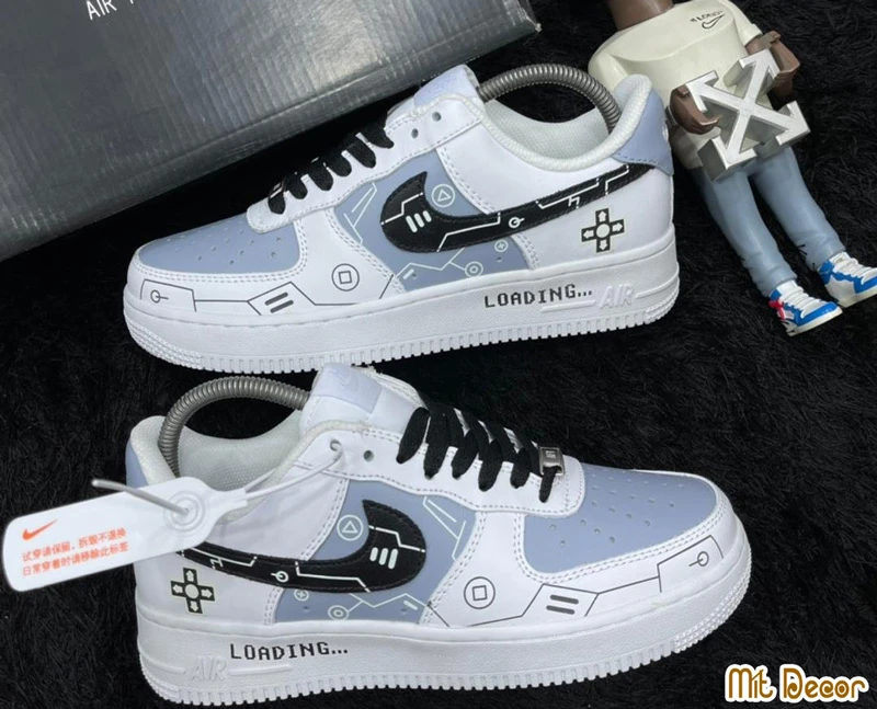 Shop Custom Giày Đẹp Và Uy Tín Tại TPHCM | Mít Decor