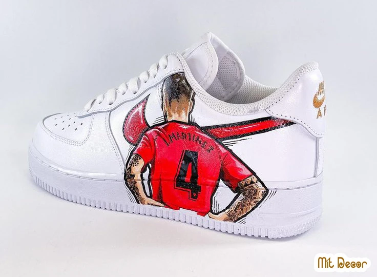 Shop Custom Giày Đẹp Và Uy Tín Tại TPHCM | Mít Decor