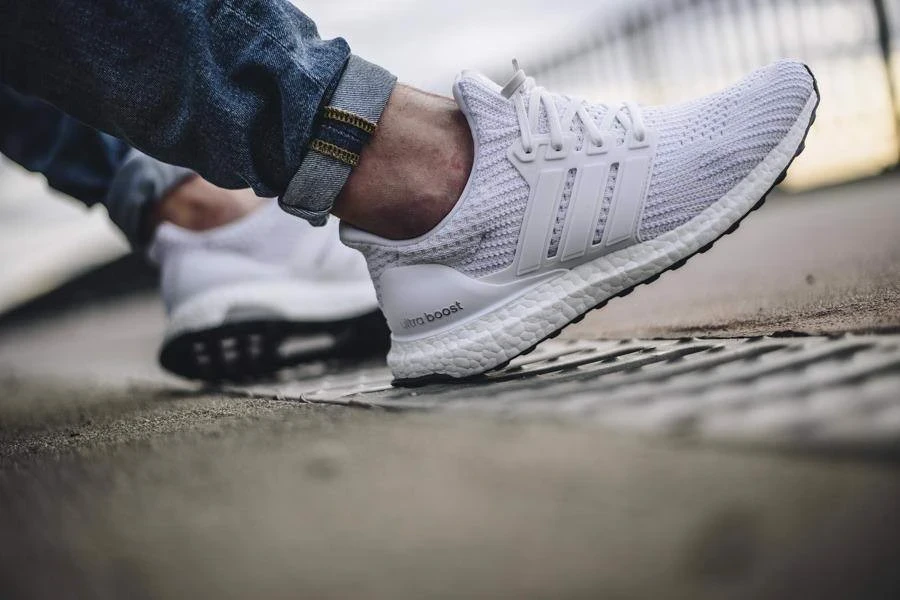Giày Adidas Ultraboost chính hãng,SALE 70% | Bounty Sneakers