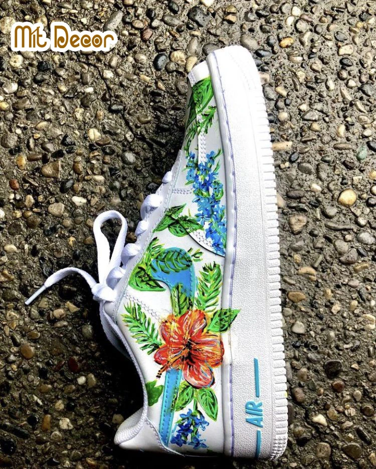 Shop Custom Giày Đẹp Và Uy Tín Tại TPHCM | Mít Decor