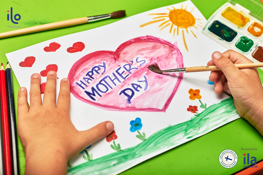 Cách làm thiệp 8 3 bằng giấy A4 đơn giản