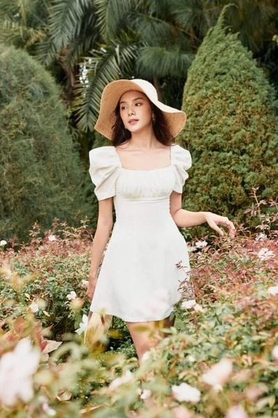 Đầm tay phồng - Sự kết hợp giữa cổ điển và hiện đại