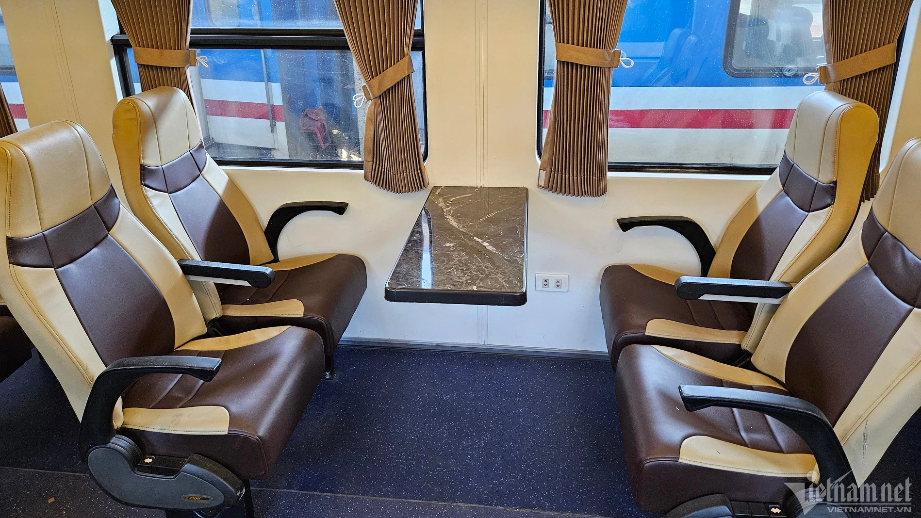 Đường sắt khai trương tàu ‘5 sao’ chặng Sài Gòn - Đà Nẵng dịp lễ