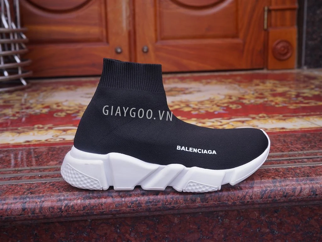 Giày Balenciaga đen trắng Speed Trainer