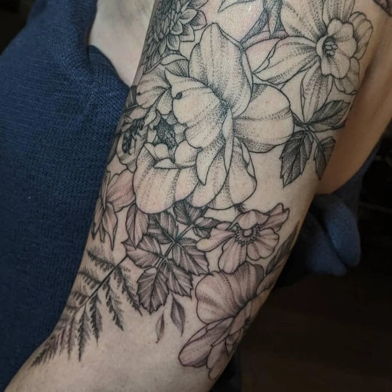Hình xăm hoa mẫu đơn và ý nghĩa tuyệt vời cho nam nữ