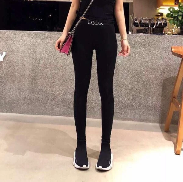 Giày Balenciaga đen trắng Speed Trainer