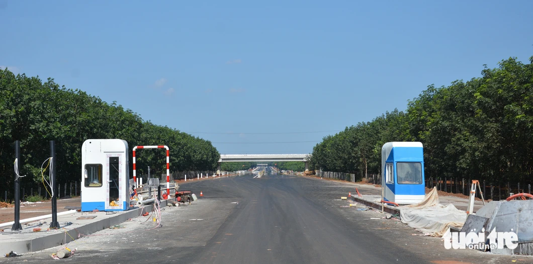 MÁCH BẠN KHI ĐI VÀO CAO TỐC PHAN THIẾT - DẦU GIÂY - Công ty Cổ phần Tập đoàn Đầu tư Địa ốc No Va (Mã CK: NVL)