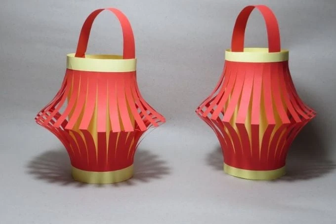 Cách làm đèn Trung thu bằng giấy A4 tại nhà cho mẹ và bé dễ thực hiện