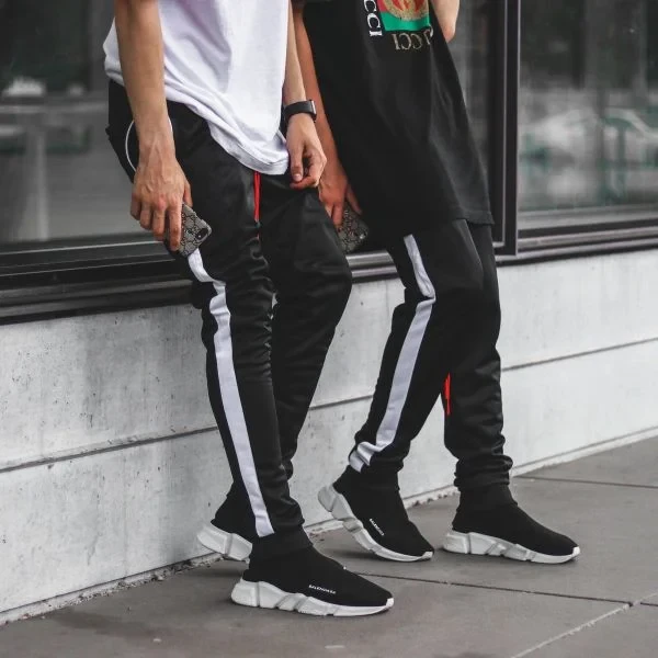 Giày Balenciaga đen trắng Speed Trainer