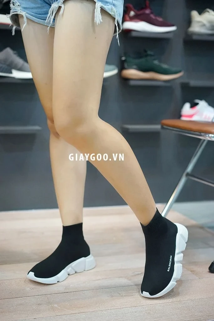 Giày Balenciaga đen trắng Speed Trainer