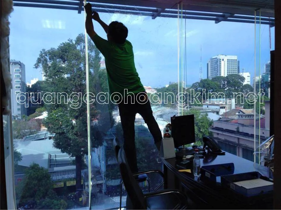 DECAL, GIẤY DÁN KÍNH CHỐNG NẮNG, CÁCH NHIỆT CỰC TỐT